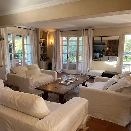 וילה Beautiful 5 Bedroom Family House With Pool רמטואל