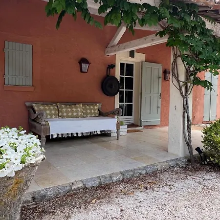 Beautiful 5 Bedroom Family House With Pool וילה