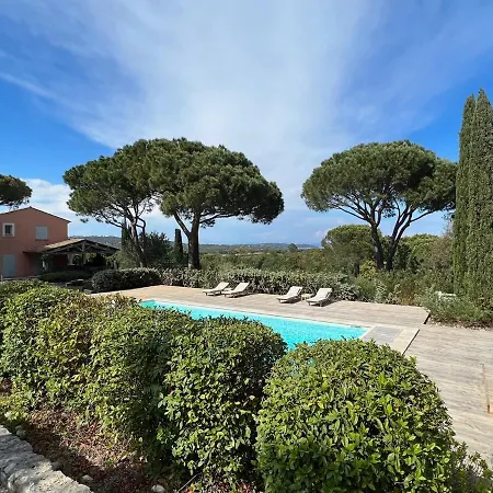 Beautiful 5 Bedroom Family House With Pool