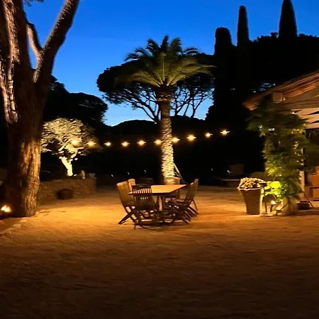 Beautiful 5 Bedroom Family House With Pool וילה