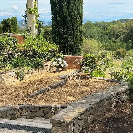 Beautiful 5 Bedroom Family House With Pool *