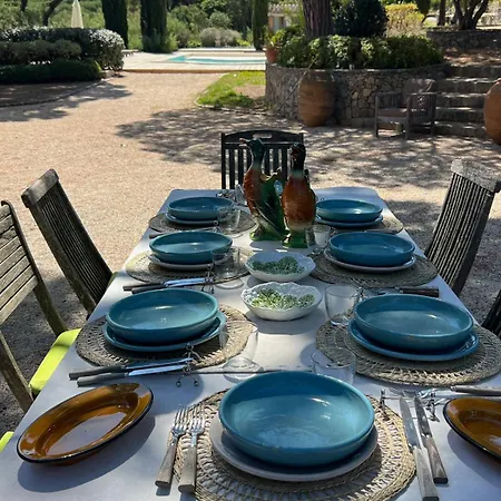 Beautiful 5 Bedroom Family House With Pool וילה